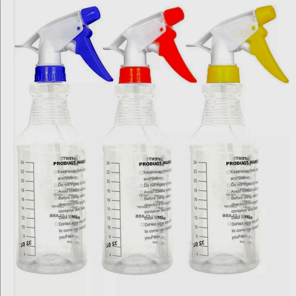 3 Pack Plastic Spray Bottles 32oz 3 Color Tops